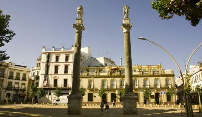 Sevilla Butterfly Suites Exterior photo